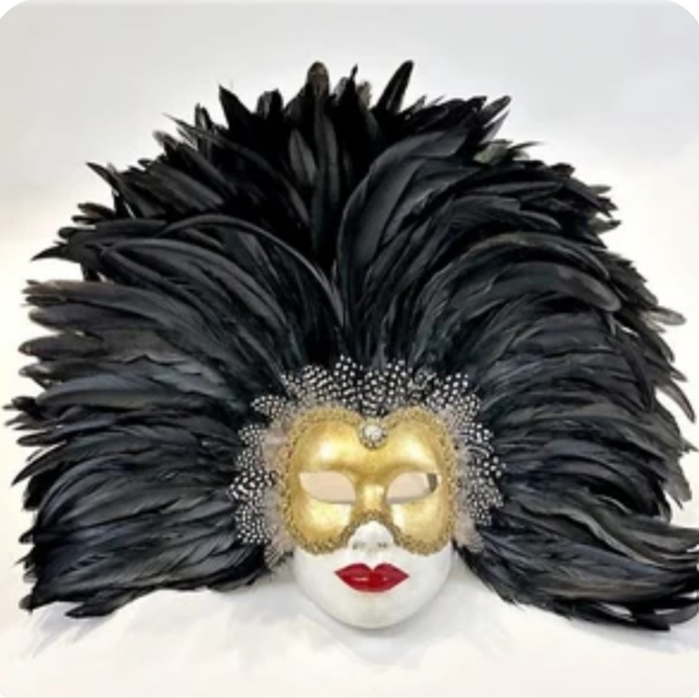 VisionsOfVenice Venetian Feathered Volto Mask